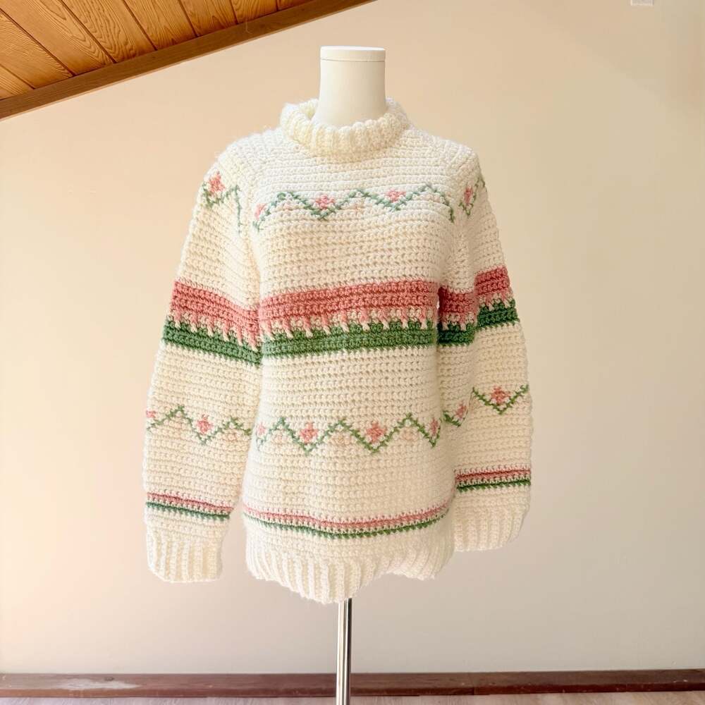 Vintage Handmade Crochet Floral Fair Isle Chunky Knit Sweater